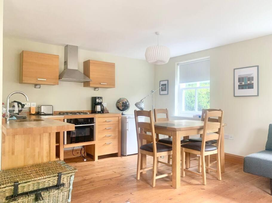 Apartament Delightful Ely House Bright And Warm With Cathedral View Zewnętrze zdjęcie