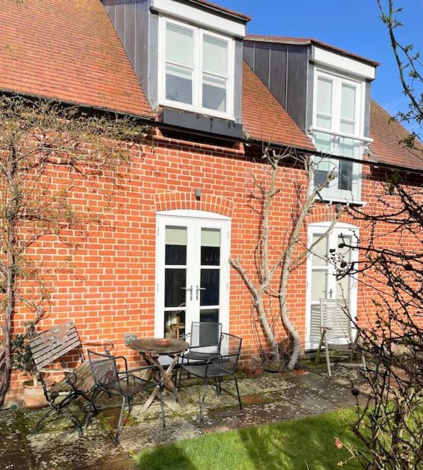Apartament Delightful Ely House Bright And Warm With Cathedral View Zewnętrze zdjęcie